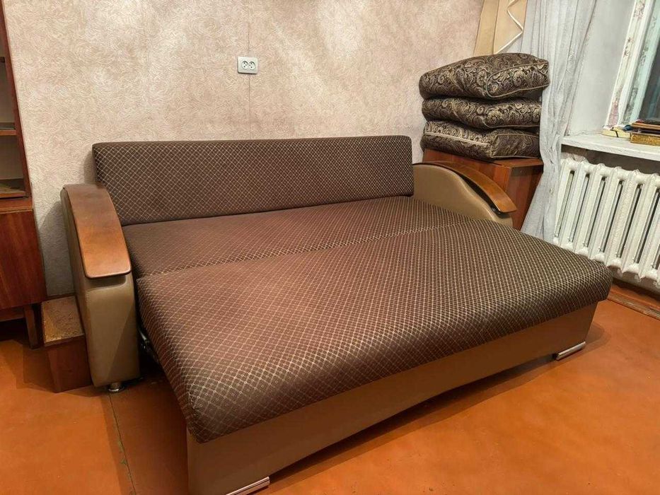 Диван срочно в хорошем состоянии