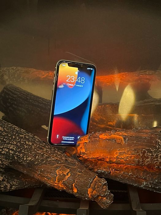 Айфон 11 64 гб в идеальном состояни