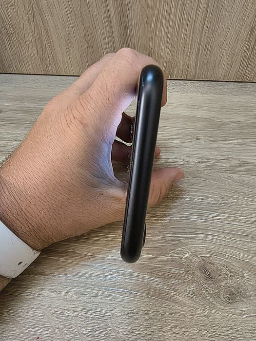 Vând iPhone 7, 128GB, Negru Mat, Neverlocked, Baterie 92%