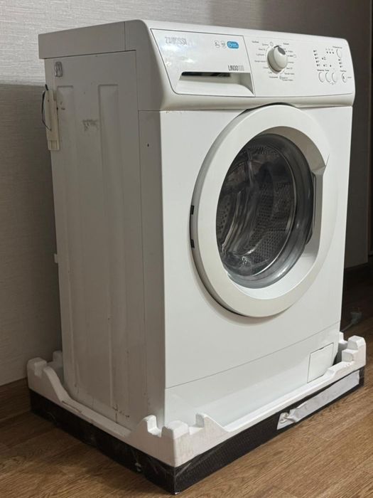 Стиральная машина Zanussi