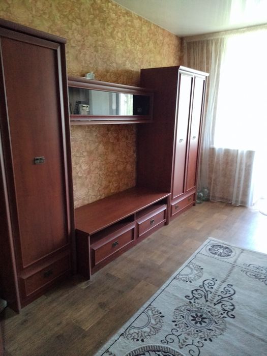 Продам двухкомнатную  .