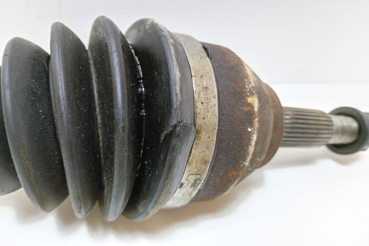 Planetara stanga fata 1.6 dci Opel Vivaro B seria