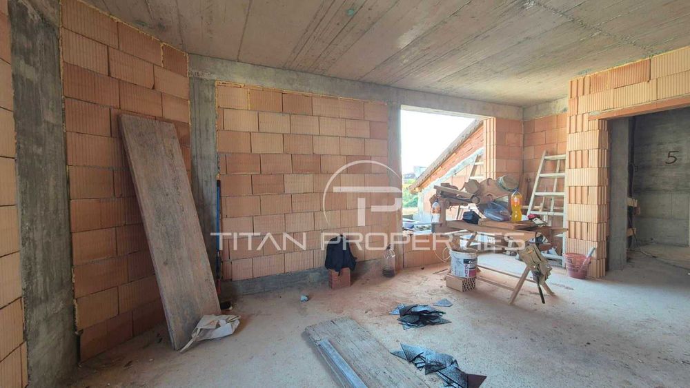 Продава се Едностаен апартамент в Пловдив, Кючук Париж - 63 кв.м за 718 €/кв.м - Снимка #1