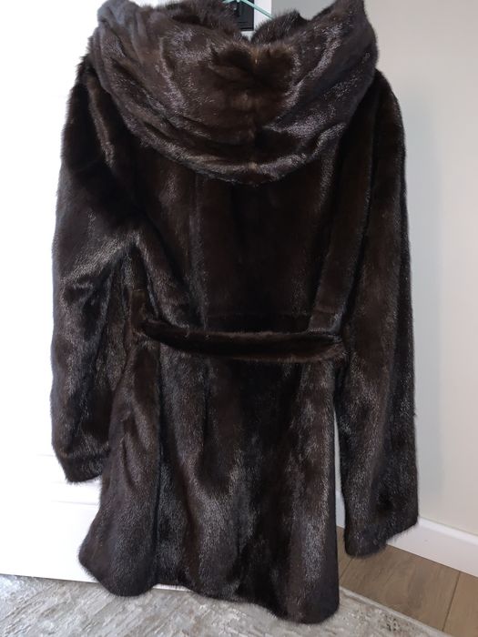 Продам шубу норковую