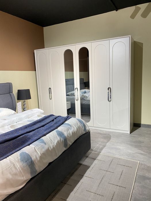 Срочно Продам спальный гарнитур