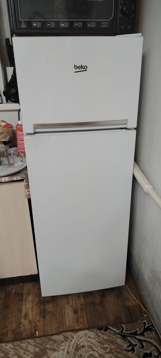 Холодильник сатылады