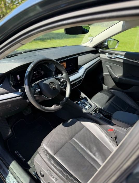 Skoda Octavia 2.0dsg Matrix Panoramic Head Up ,Memory,Masaj,