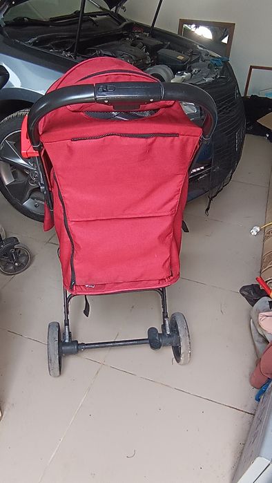 Продам детский столик и коляска