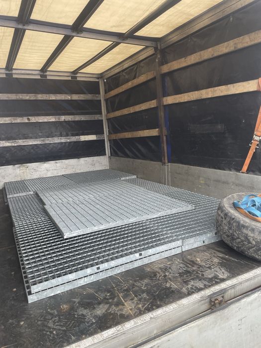 Gratare zincate galvanizate