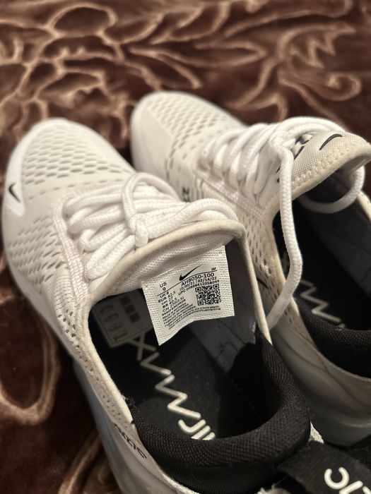 Adidași Nike Air Max 270