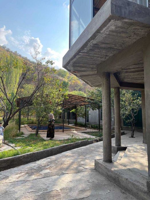 Срочно! Дача в горах Паркента с участком 15 соток!