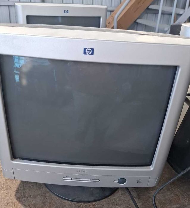 Ecran Tub IBM E74 17" Black CRT Monitor 1280x1024 Retro PC Gaming
