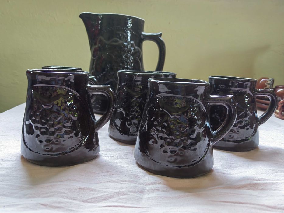 чаши, кани и чинии