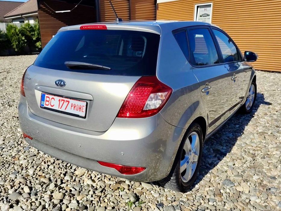 Kia Ceed 1.4 Benzină Clasic | 119.854 KM | Climatronic | Scaune Încălzite | Garanție!RATE cu AVANS 0!