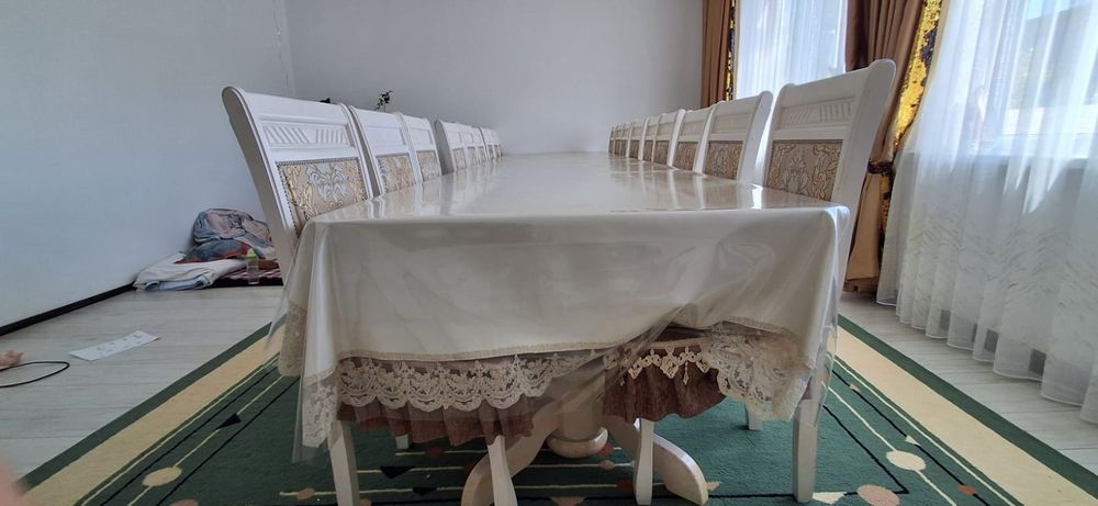Стол сатылады, молочный цвет