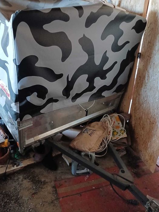 Продам прицеп абсолютно новый