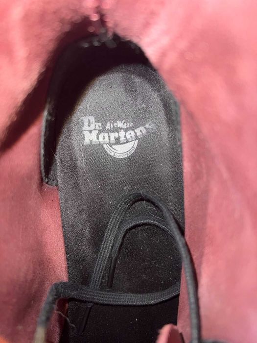 Продавам обувки Dr.Martens