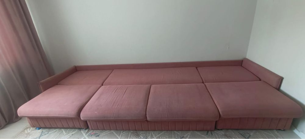 Продам диван среднее состояние