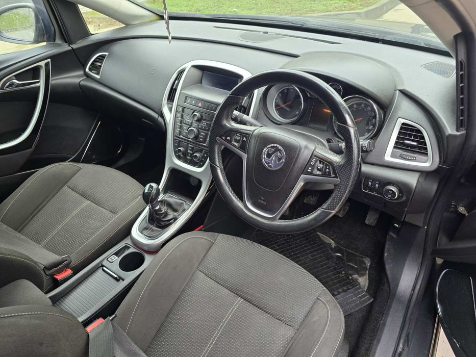 Opel Astra J 2012г 1.6 116 к.с. На части