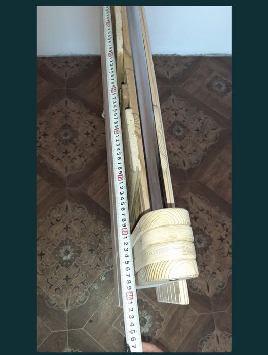 Стол и стулья