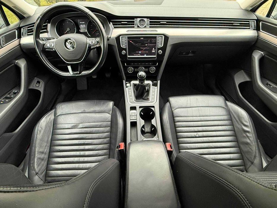 Volkswagen Passat B8 Highline 2.0 TDI-150 CP 206000 Km Fara Adblue Cutie Manuala