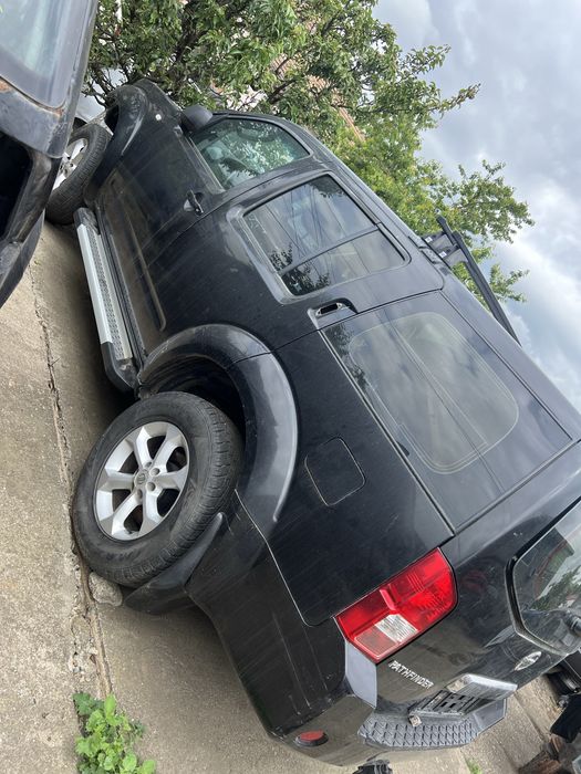 Haion lunetă Nissan Pathfinder ,piese