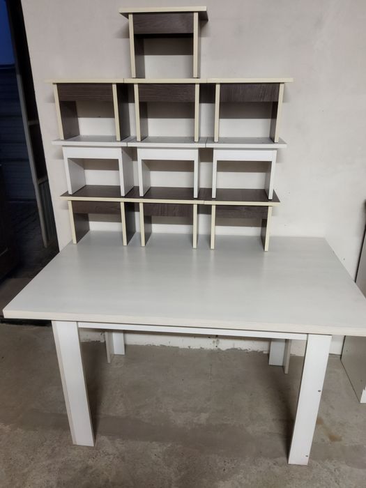 Стол из ламината