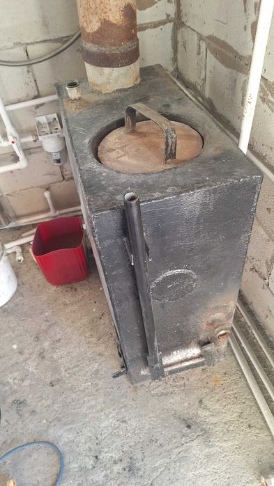 котел неделька с шурудящими колосниками