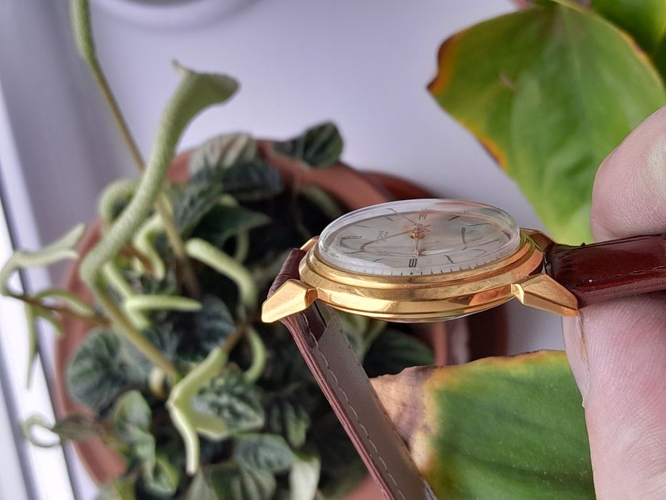 Продам часы СССР