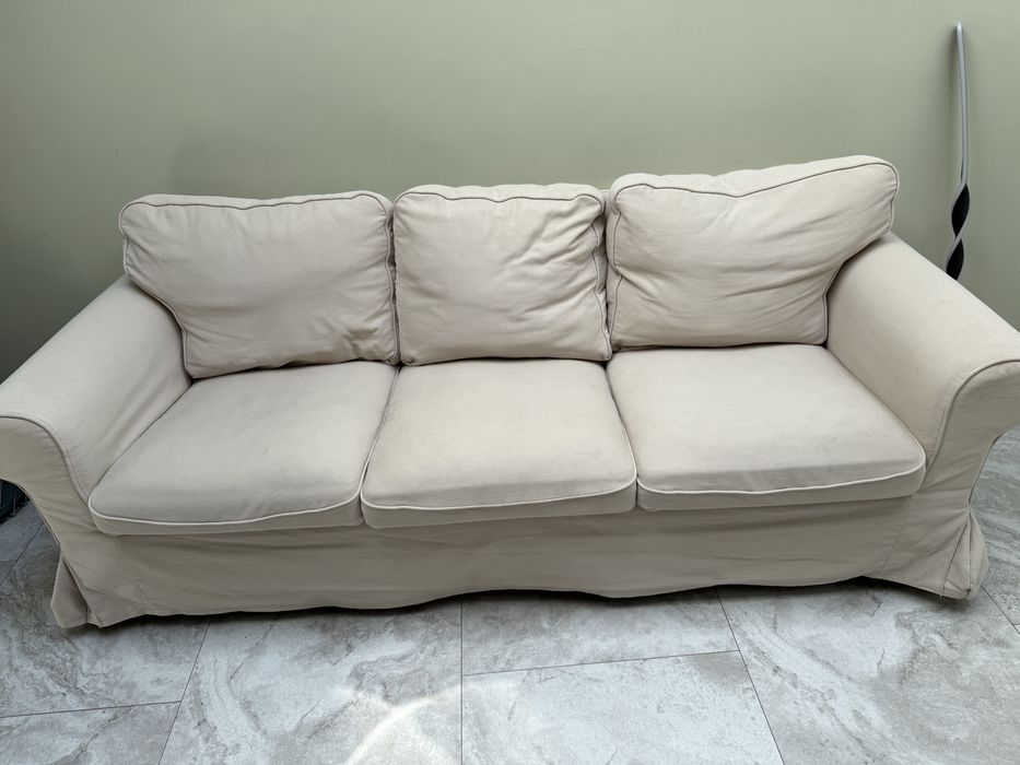 Canapea Ektorp Ikea 3 locuri