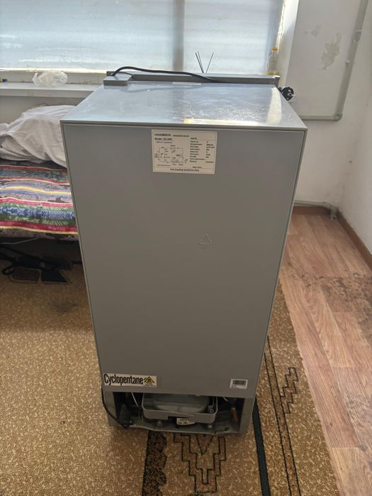 Хололильник LEADBROS HD-99R