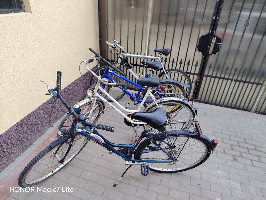Vand biciclete la pachet