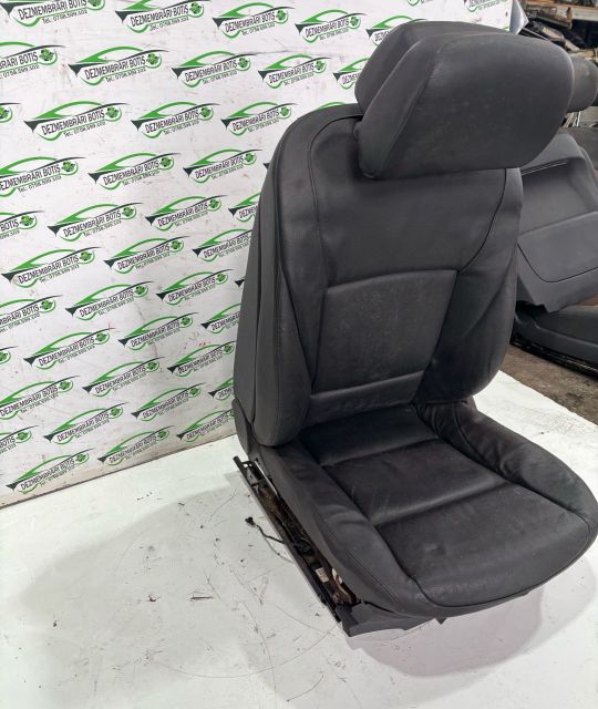 Scaun stanga dreapta fata bancheta Interior complet Piele neagra la s