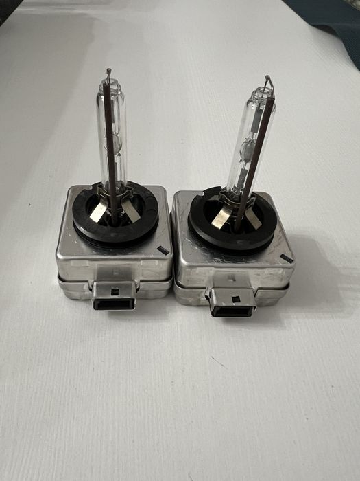 Ксеноновые лампы  D1S Osram 4300K оригинал пара