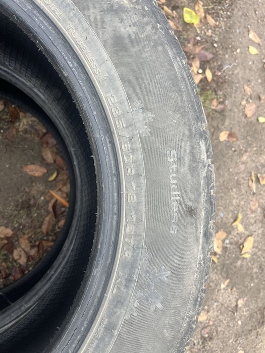 Продам зимнии покрышки.