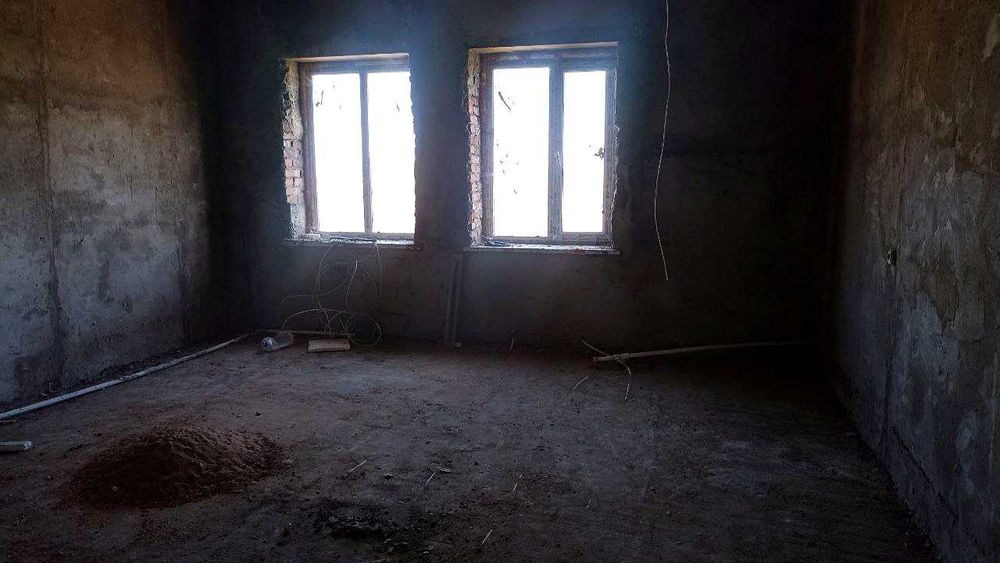 Продаю дом в отрадном недостроенный