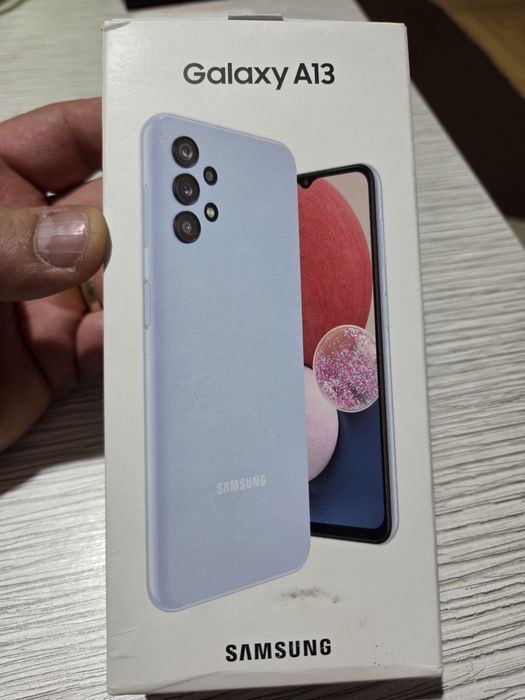 Samsung A 13,64 g,4 ram