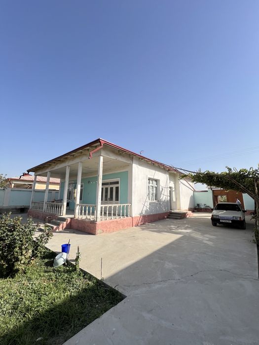 6 sotixlik 5 ta xonadan iborat pishig' g'ishda qurilgan uy