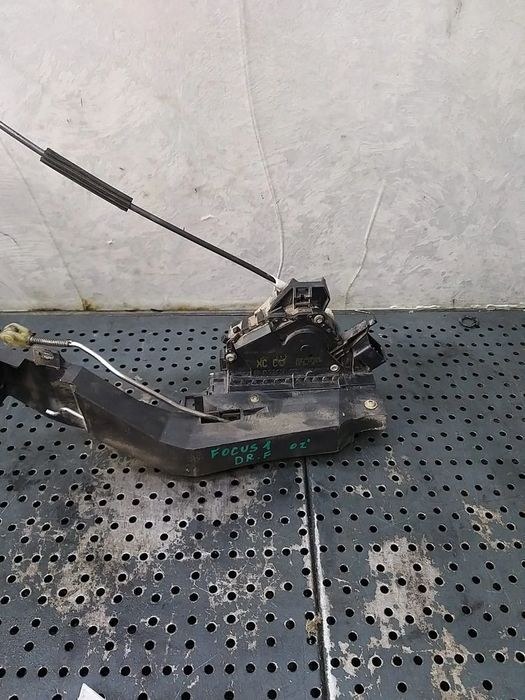 Broasca usa dreapta fata ford focus 1 2s4aa21812cb