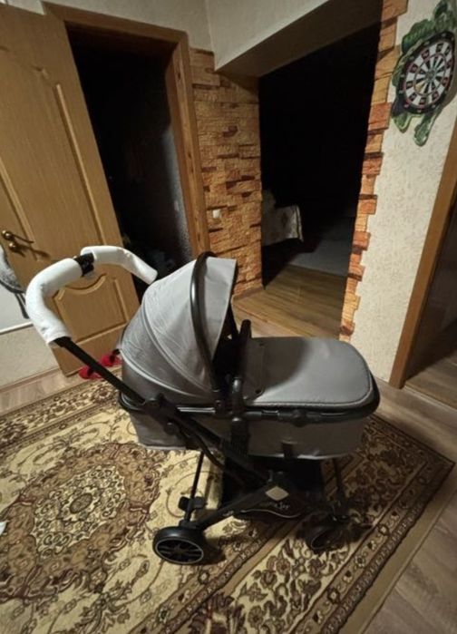 продается детская коляска