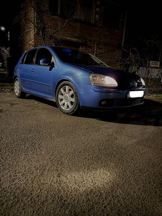 Golf 5 1.9 TDI.
