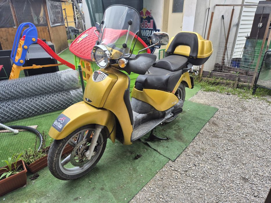 Aprilia Scarabeo 200