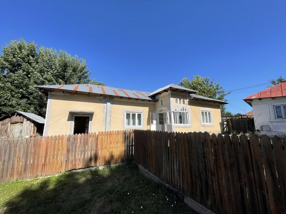 Vand casa + teren comuna Rociu, sat Gliganu de Sus, Arges