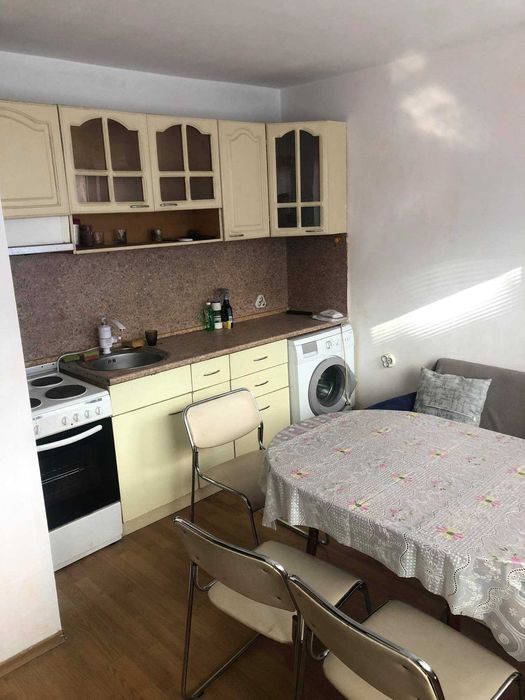 Дава се под наем Двустаен апартамент в Бургас, Братя Миладинови - 70 кв.м за 175 € - Снимка #3