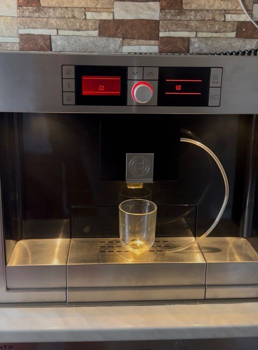 Espressor incorporabil Bosch TCC78K751