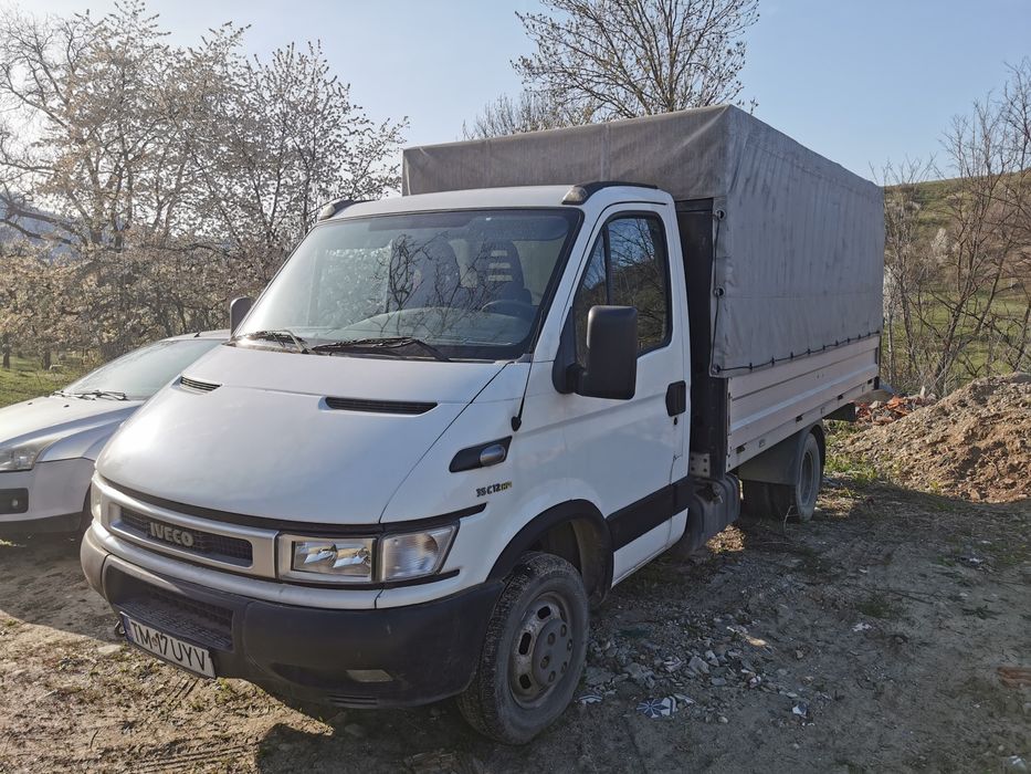 Camioneta Iveco 35C12