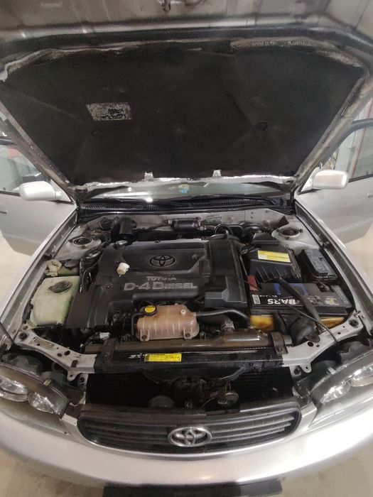 Toyota corolla 2000 г