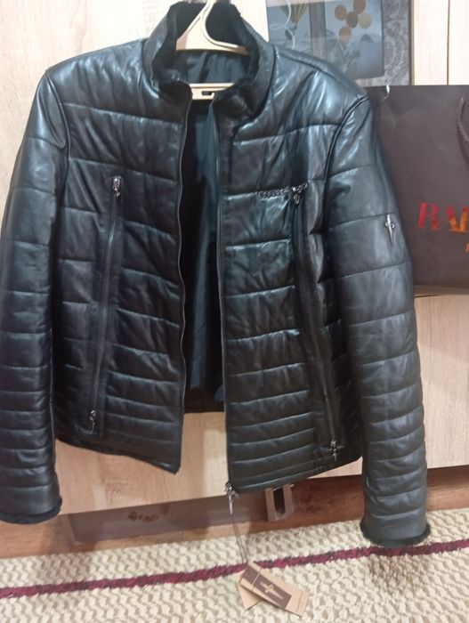 Продам куртку мужскую