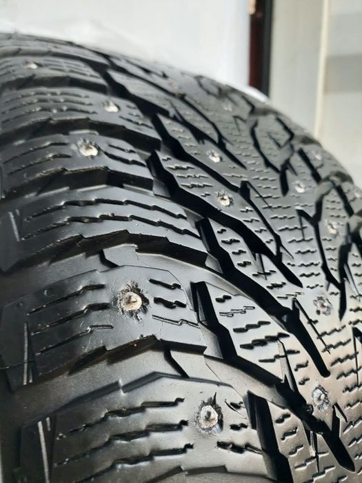 Шины Nokian 275/40/20