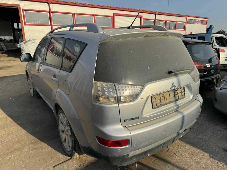 Мицубиши Аутлендър